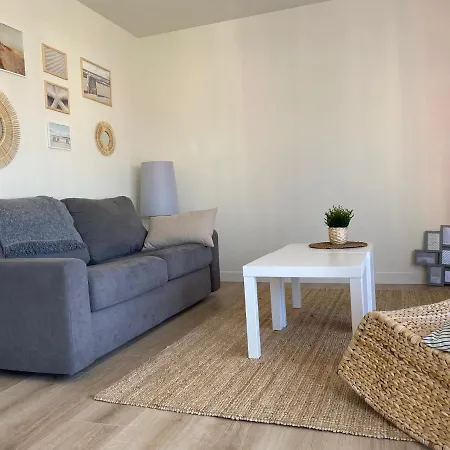 Hyper Centre - 2 Pieces Confort - Terrasse - Ascenseur - * Cabourg