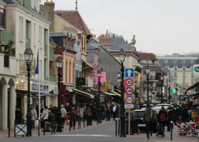 Hyper Centre - 2 Pièces Confort - Terrasse - Ascenseur -